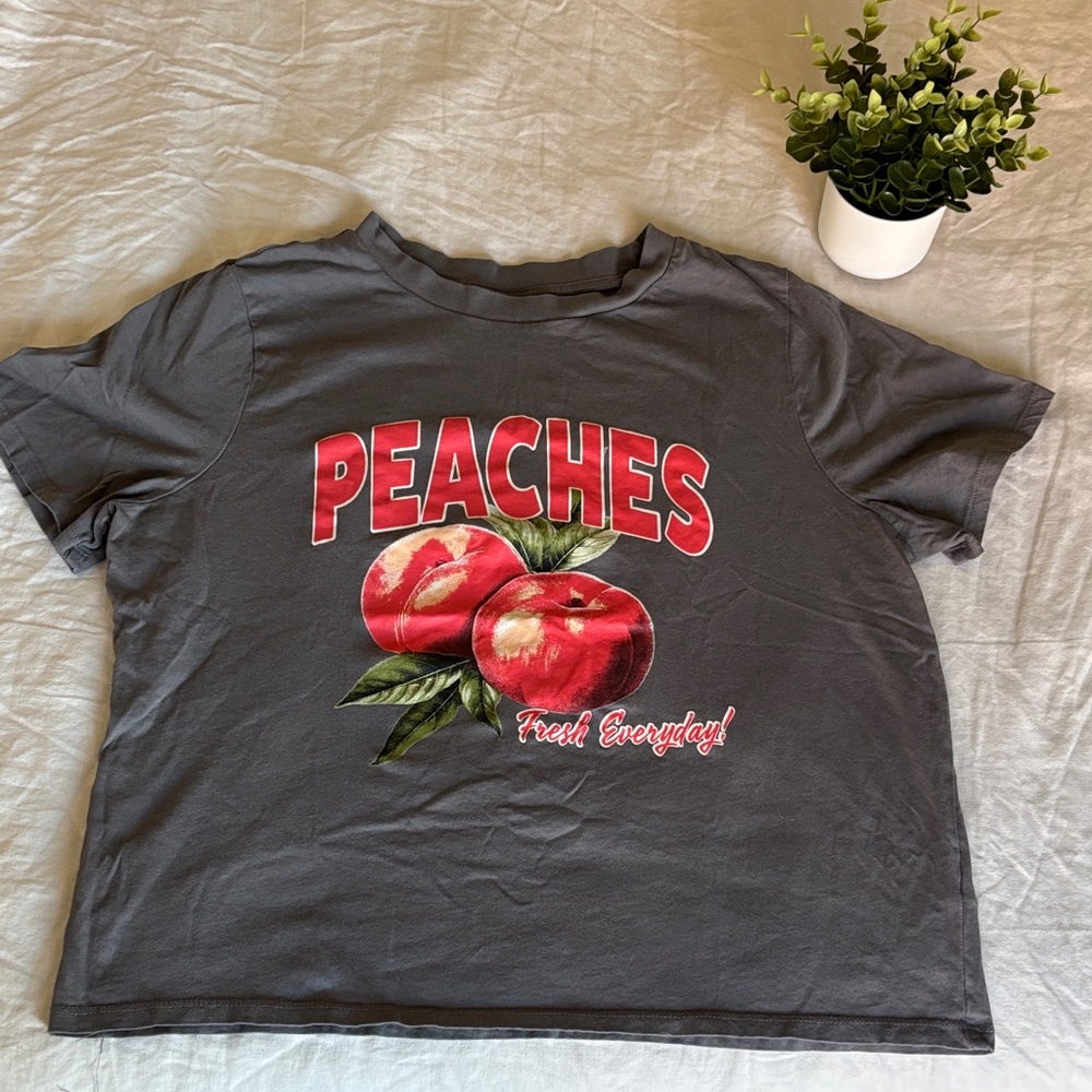 Primark Gray Peaches Graphic Tee